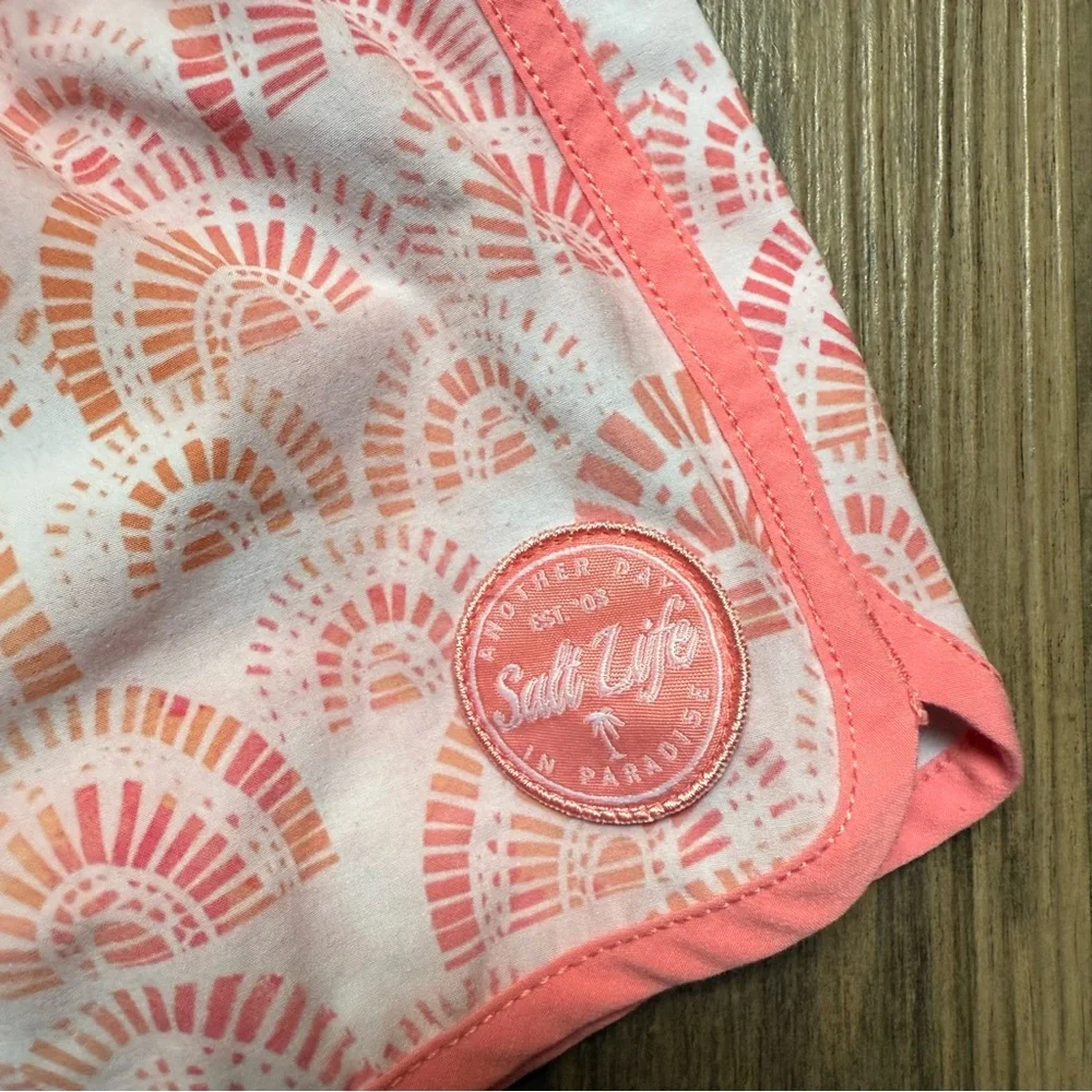 Salt Life Women's Pink Orange Scallop Pattern Swim Trunks Shorts Size‎ SML